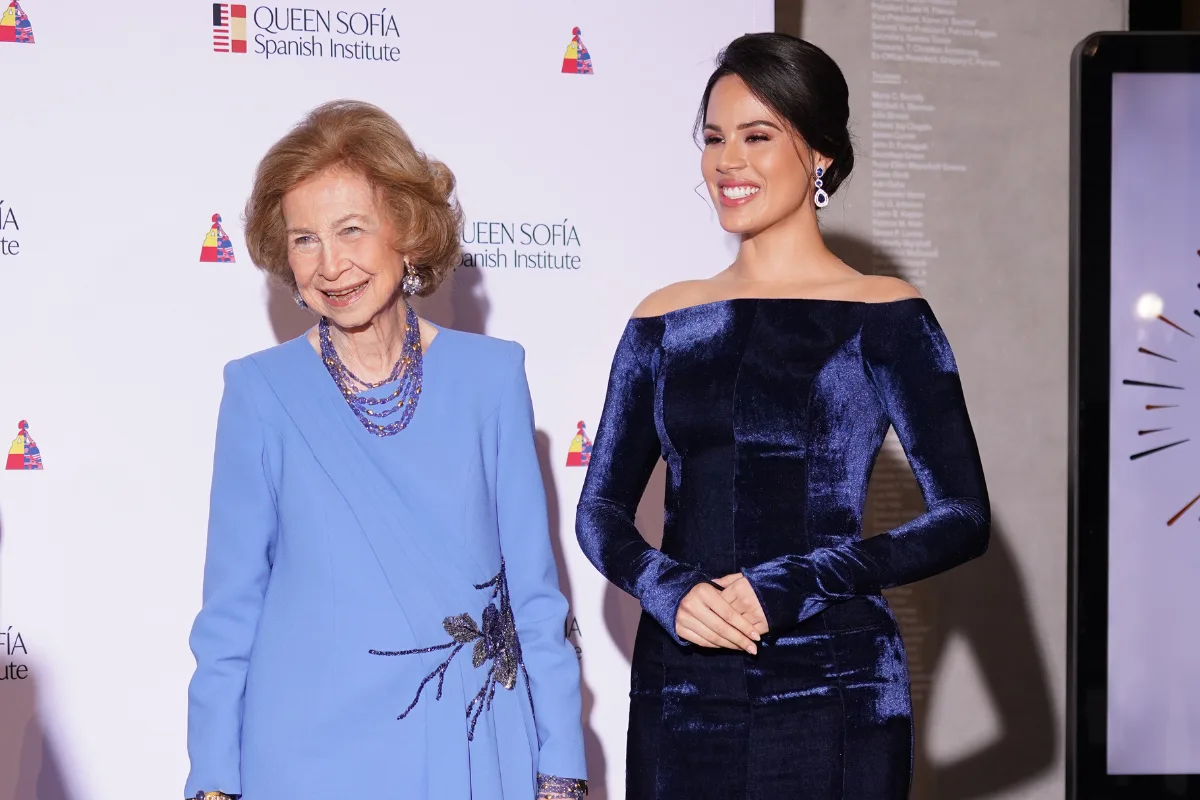 Encuentro Real en Miami: La Reina Sofía y Andrea Romero brillan en los Sophia Awards 2026 | NotaClic.com